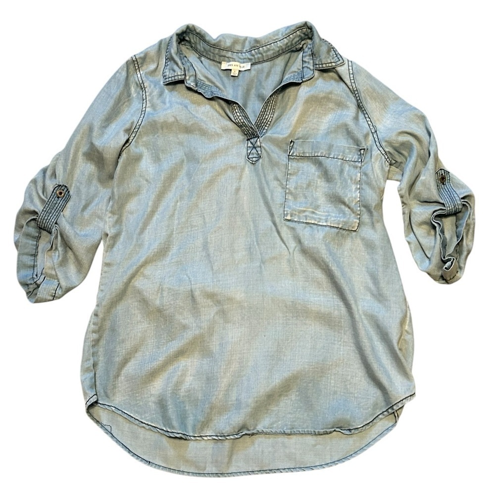 SKIES ARE BLUE Alisson Chambray Top Size Large